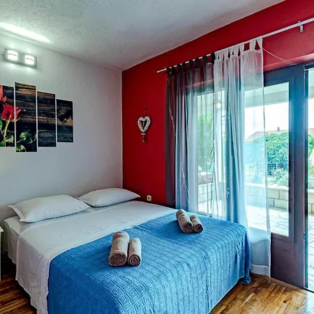 בית נופש Amazing In With Wifi אורביץ